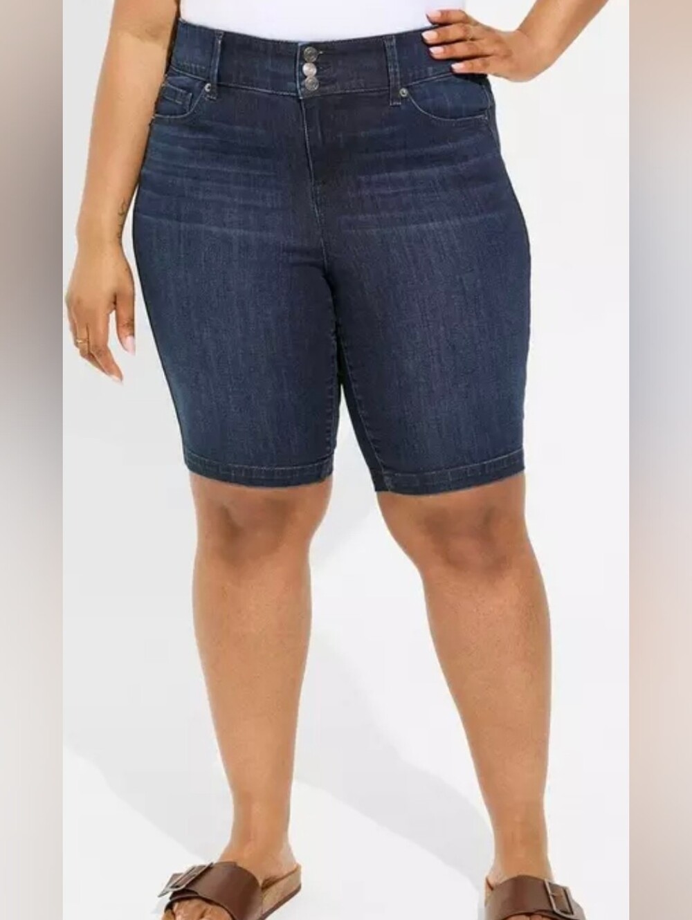 Torrid Jegging Bermunda Super Soft High Rise Short